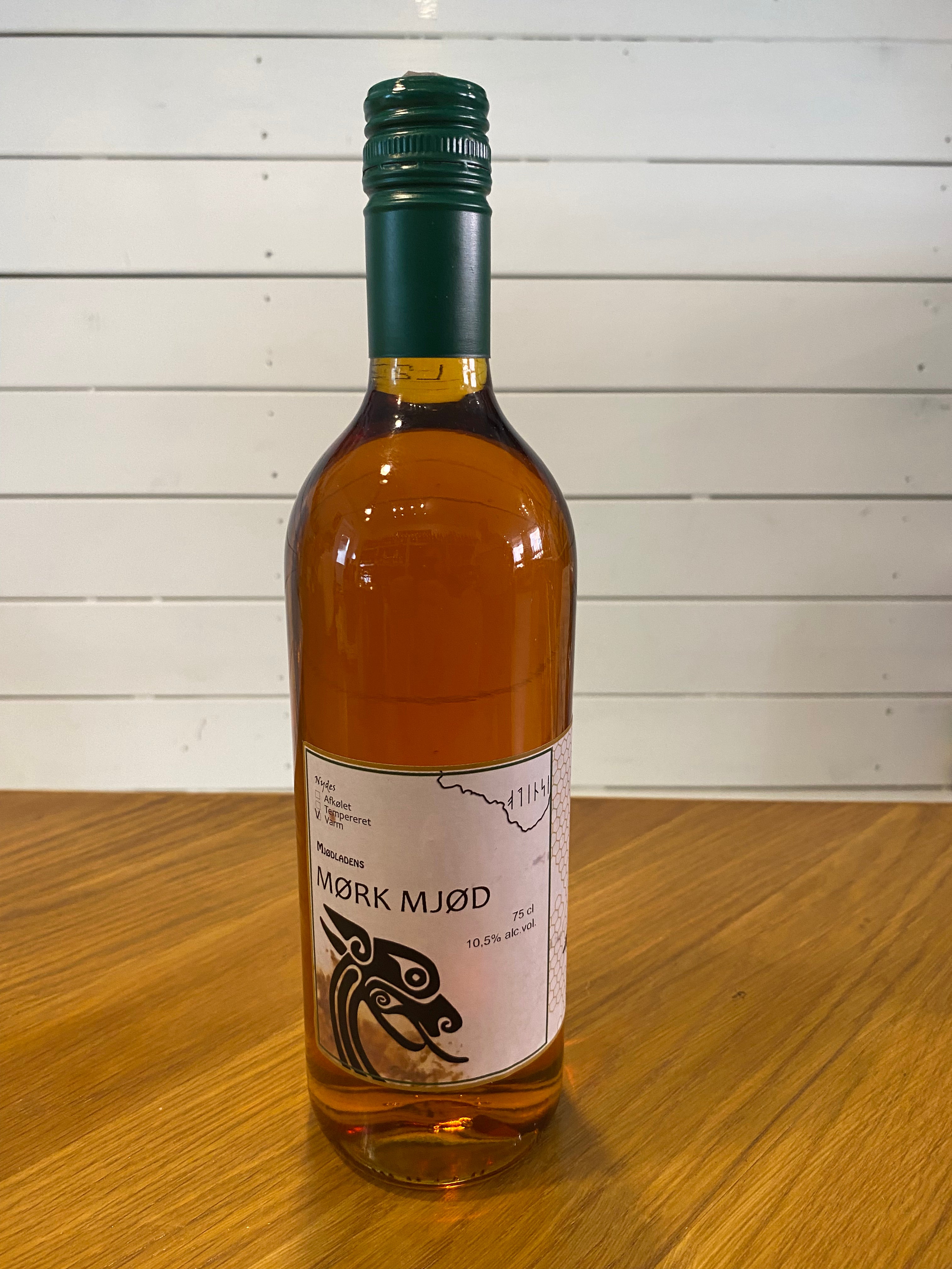 Se Mørk mjød (karamel og honning / 10,5% / 75cl) - Mjødladen hos Beershoppen.dk