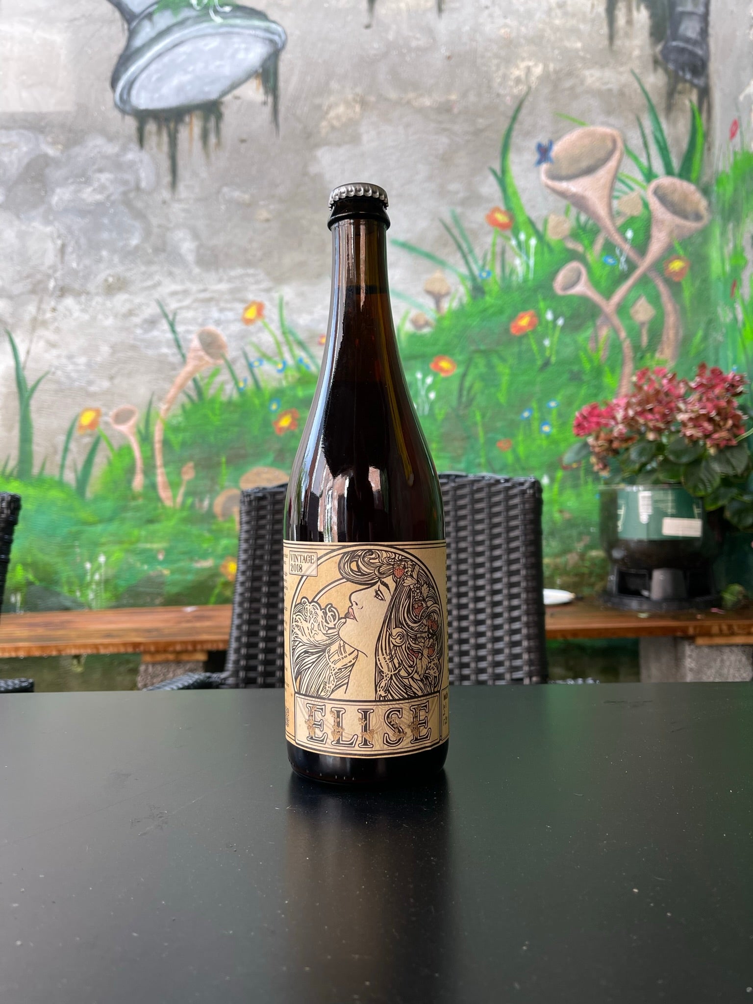 Brug Elise (Vintage 2018) - 75cl, 6,5%, Golden Ale - Penyllan til en forbedret oplevelse