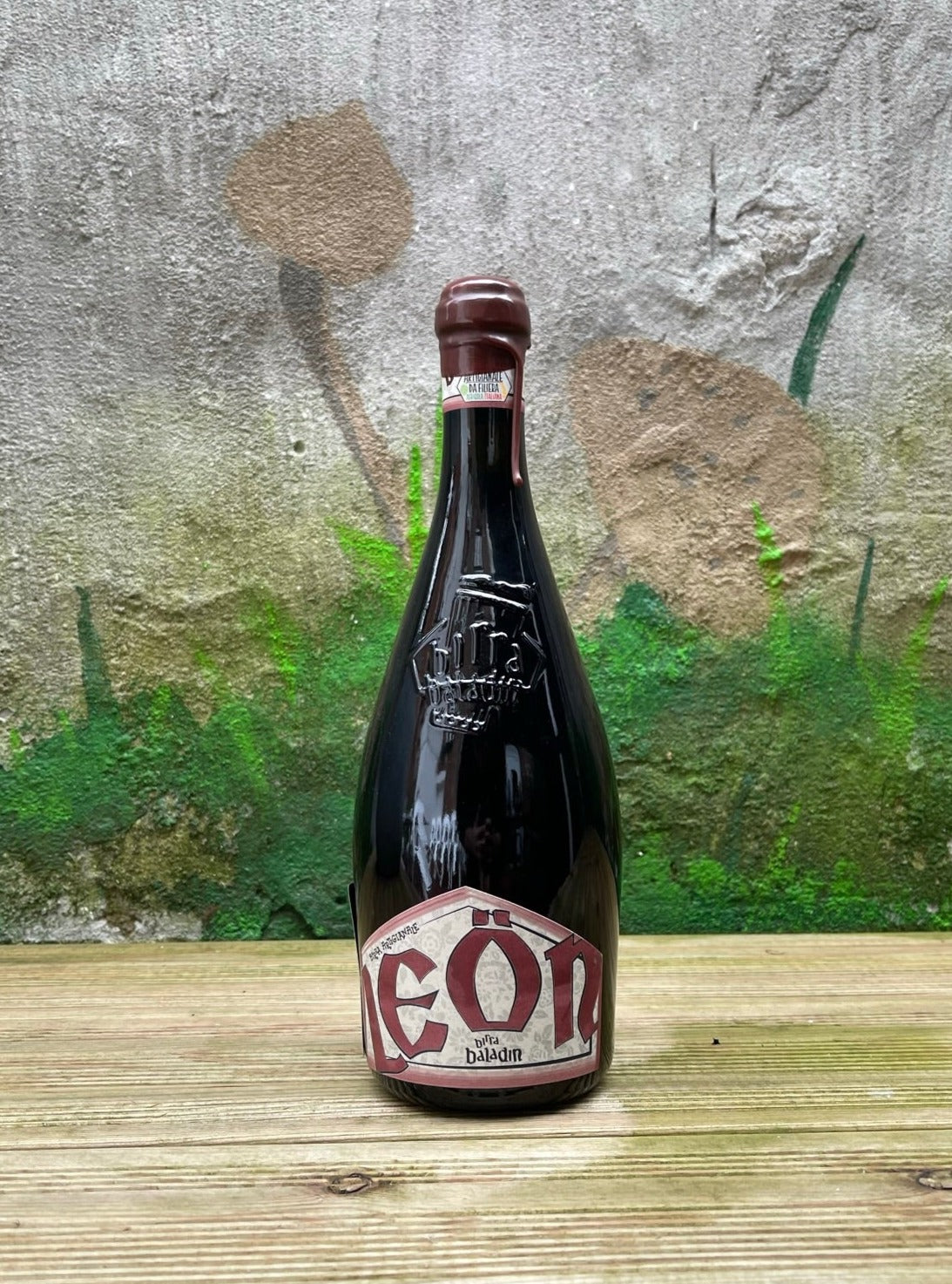 Se Leön - 75cl, 9%, Belgian Dark Strong Ale - Birrificio Agricolo Baladin hos Beershoppen.dk