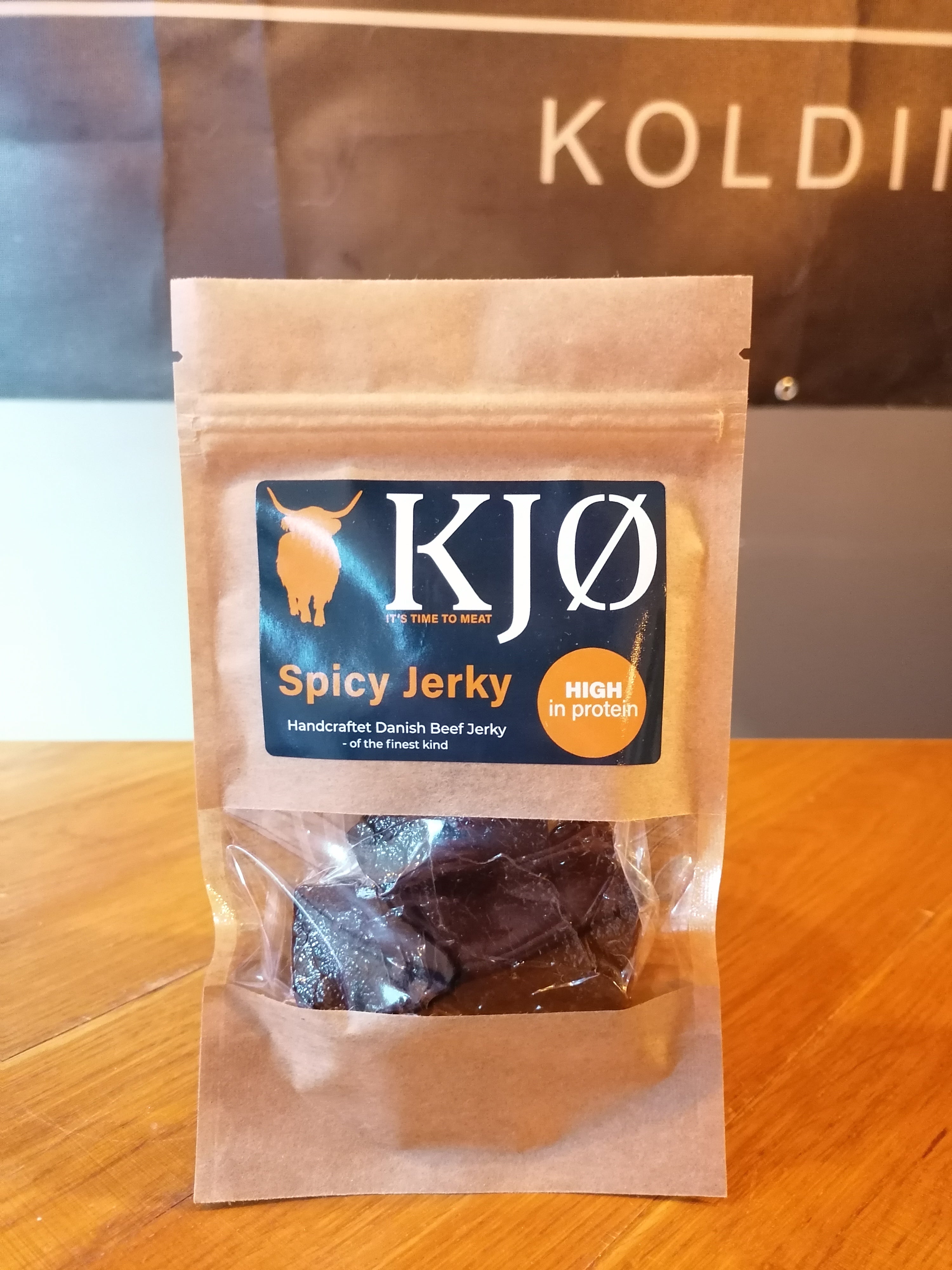 Brug KJØ Spicy Jerky 25gr. til en forbedret oplevelse