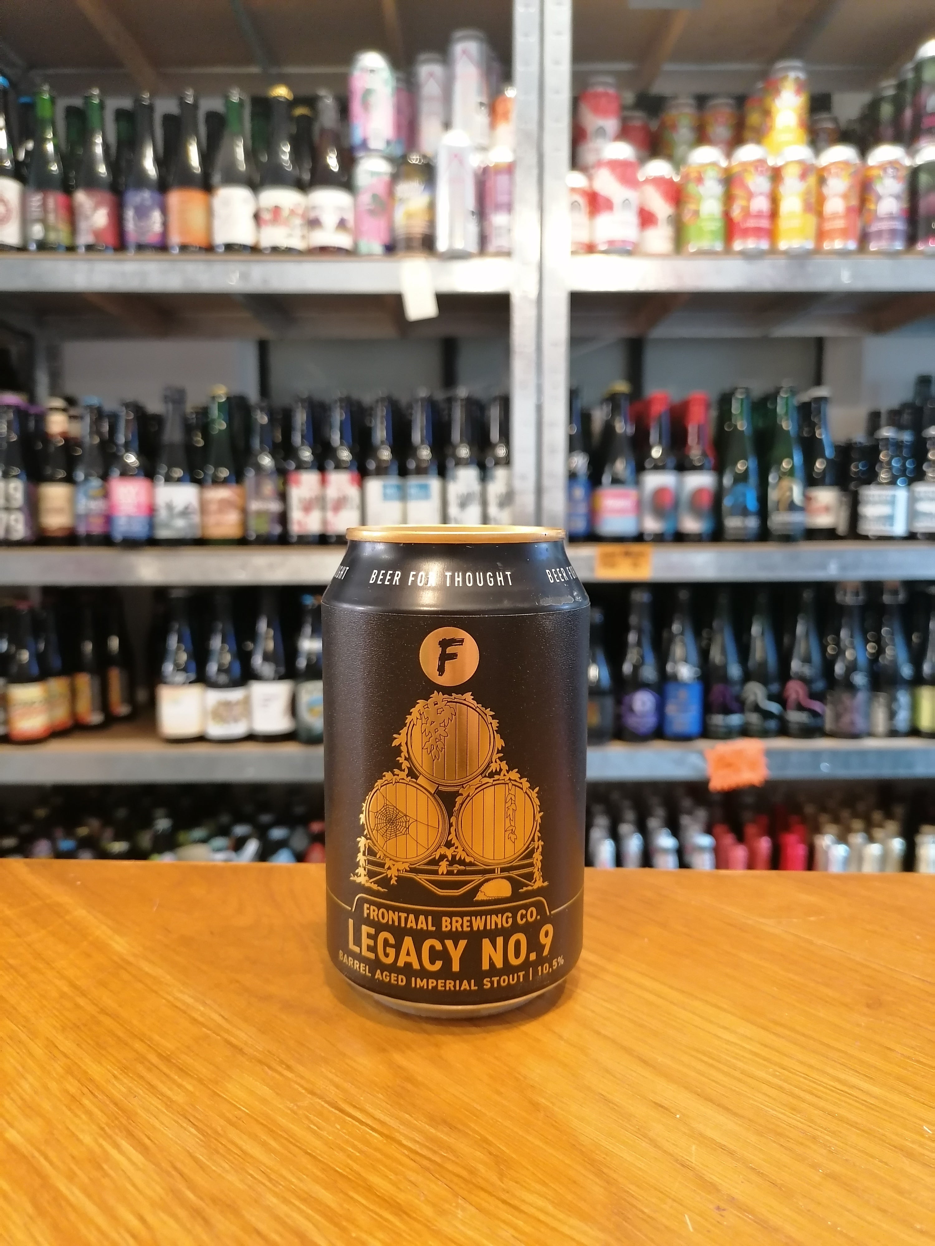 Se Frontaal Brewing Co. "Legacy No. 9" | 10,5% | 33cl | Imperial Double Stout hos Beershoppen.dk