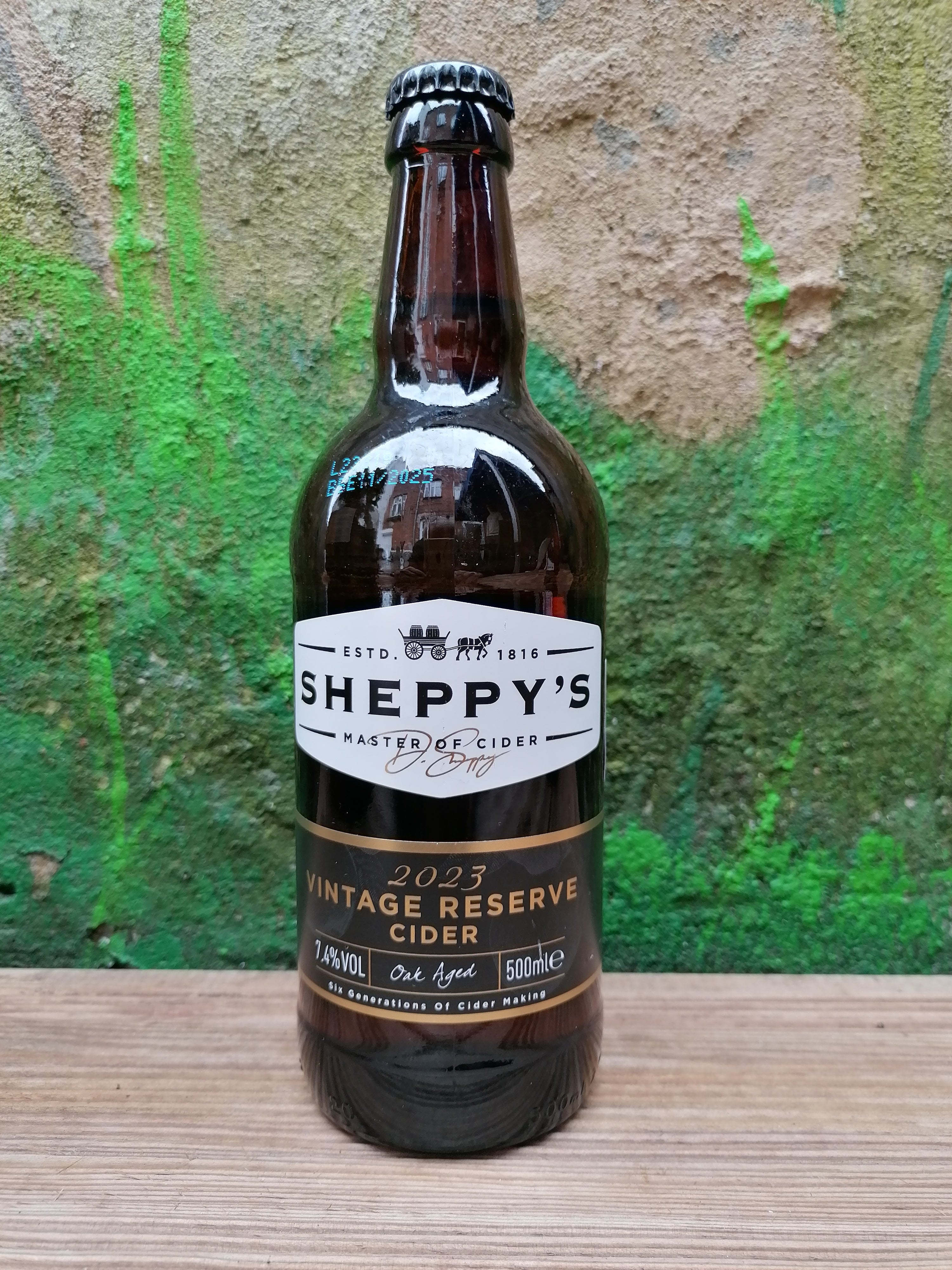 Brug Sheppy&#39;s Cider - 2023 Vintage Reserve Cider (50cl 7,4%) til en forbedret oplevelse