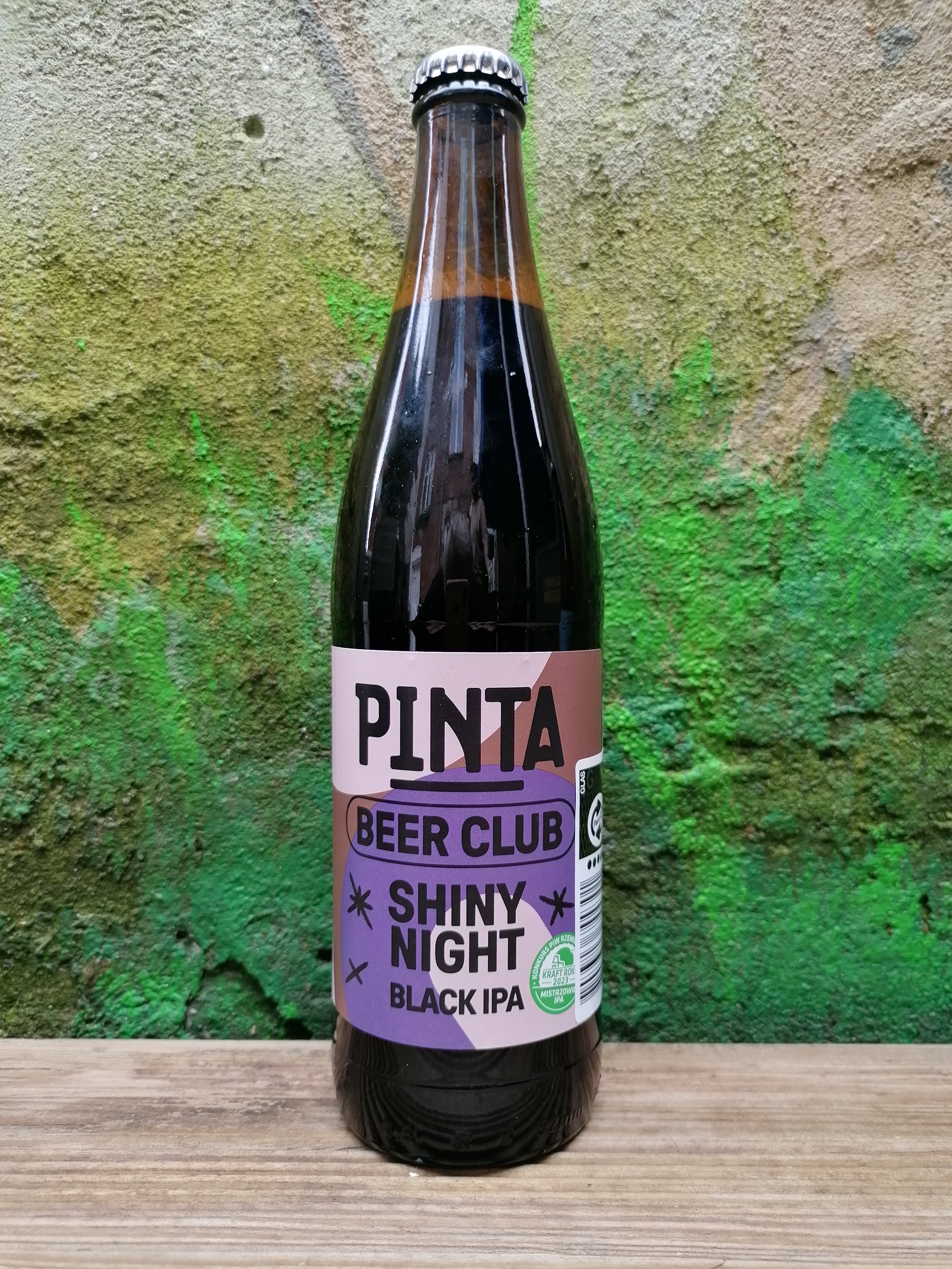 Se Pinta "Beer Club: Shiny Night" | 6,5% | 50cl | Black IPA hos Beershoppen.dk