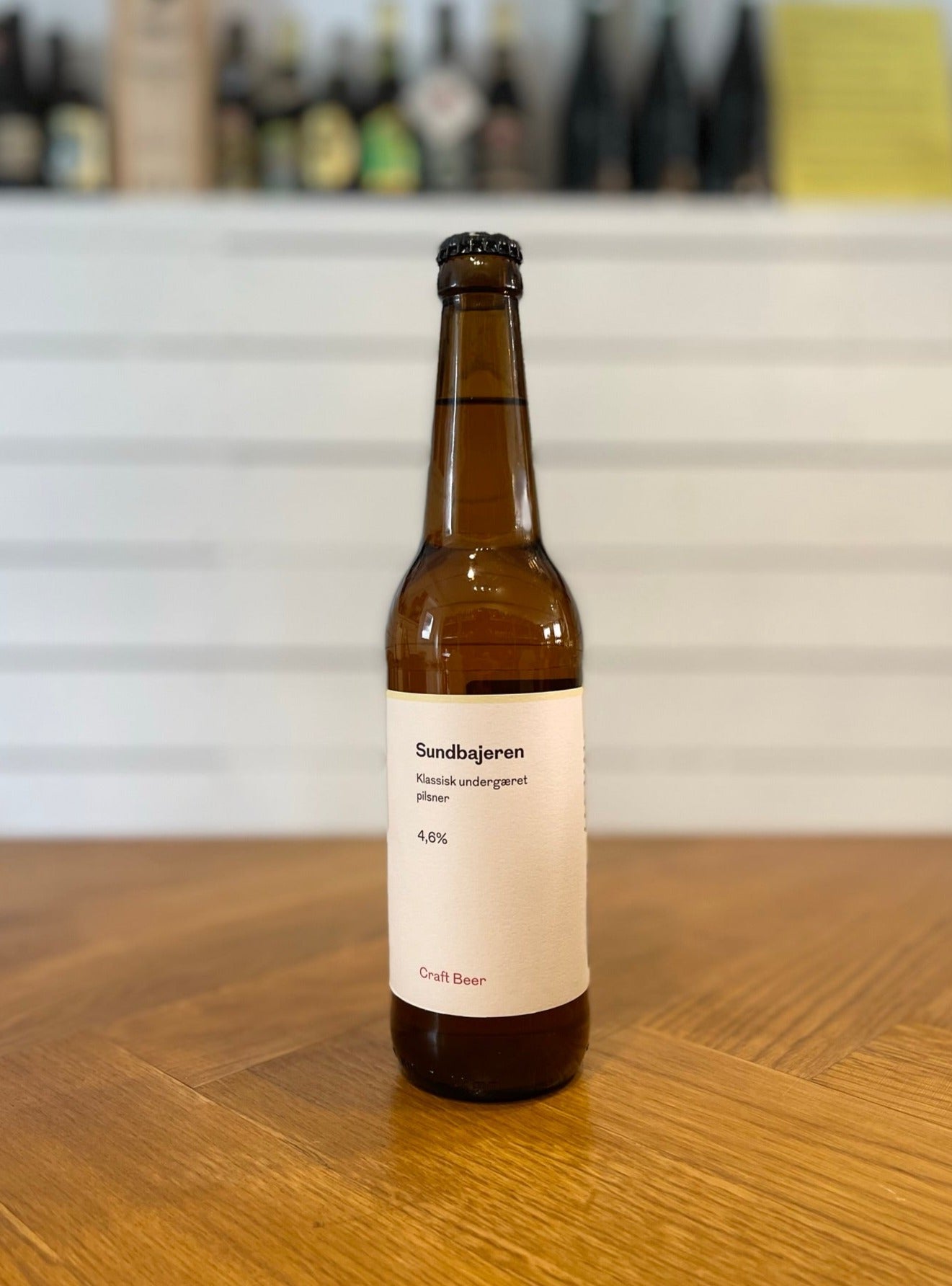 Brug Sundbajeren - 50cl, 4,6%, Pilsner - Svendborgsund Bryghus til en forbedret oplevelse