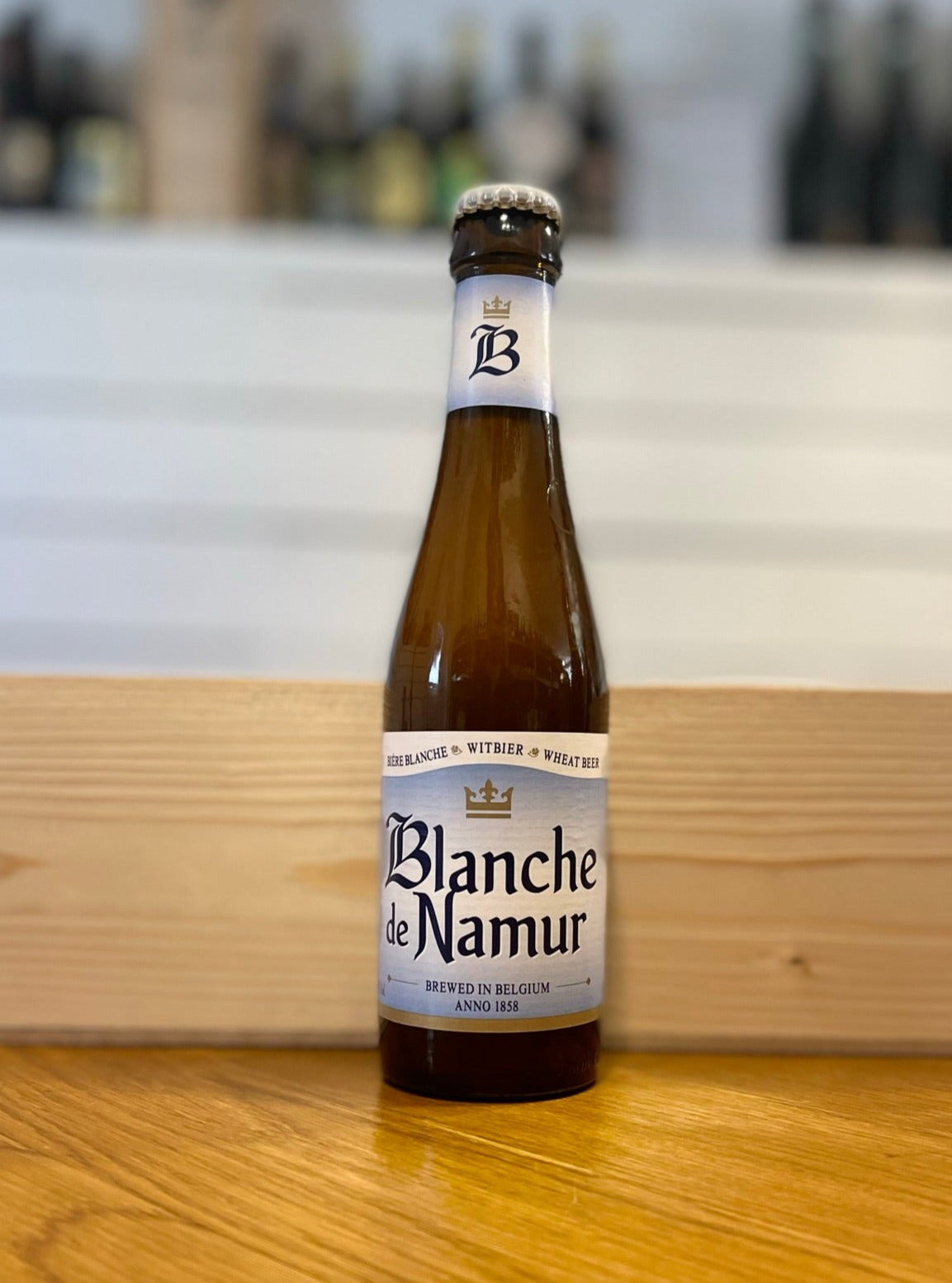 Se Blanche de Namur - 25cl, 4,5%, Witbier - Brasserie du Bocq hos Beershoppen.dk