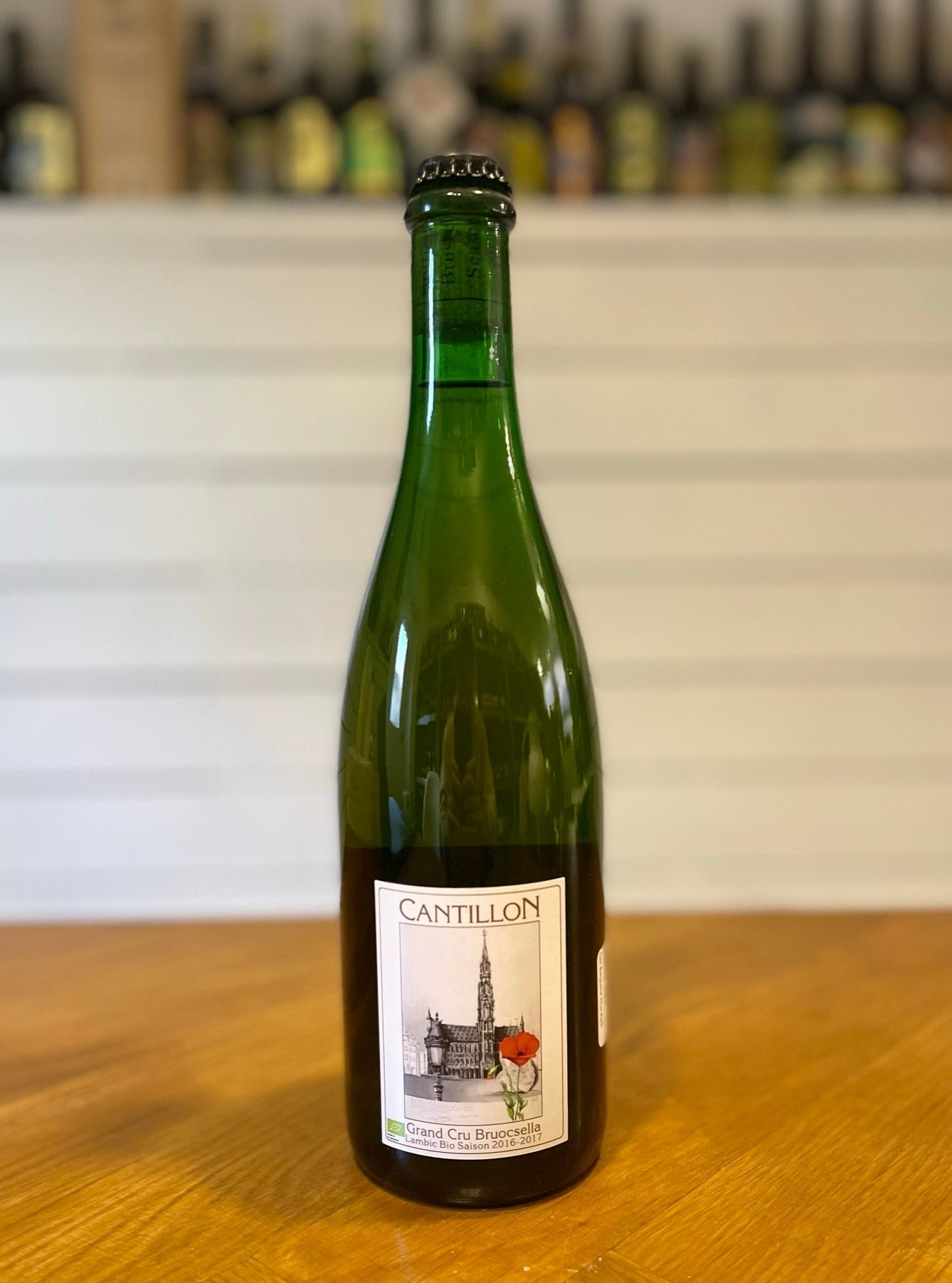 Brug Grand Cru Bruocsella Bio - 75 cl, 5%, Vintage Lambic - Brasserie Cantillon til en forbedret oplevelse