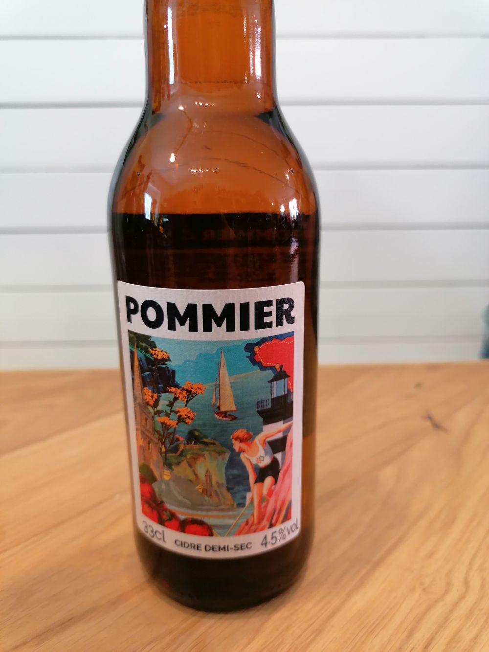 Brug Pommier Cidre Demi-Sec til en forbedret oplevelse