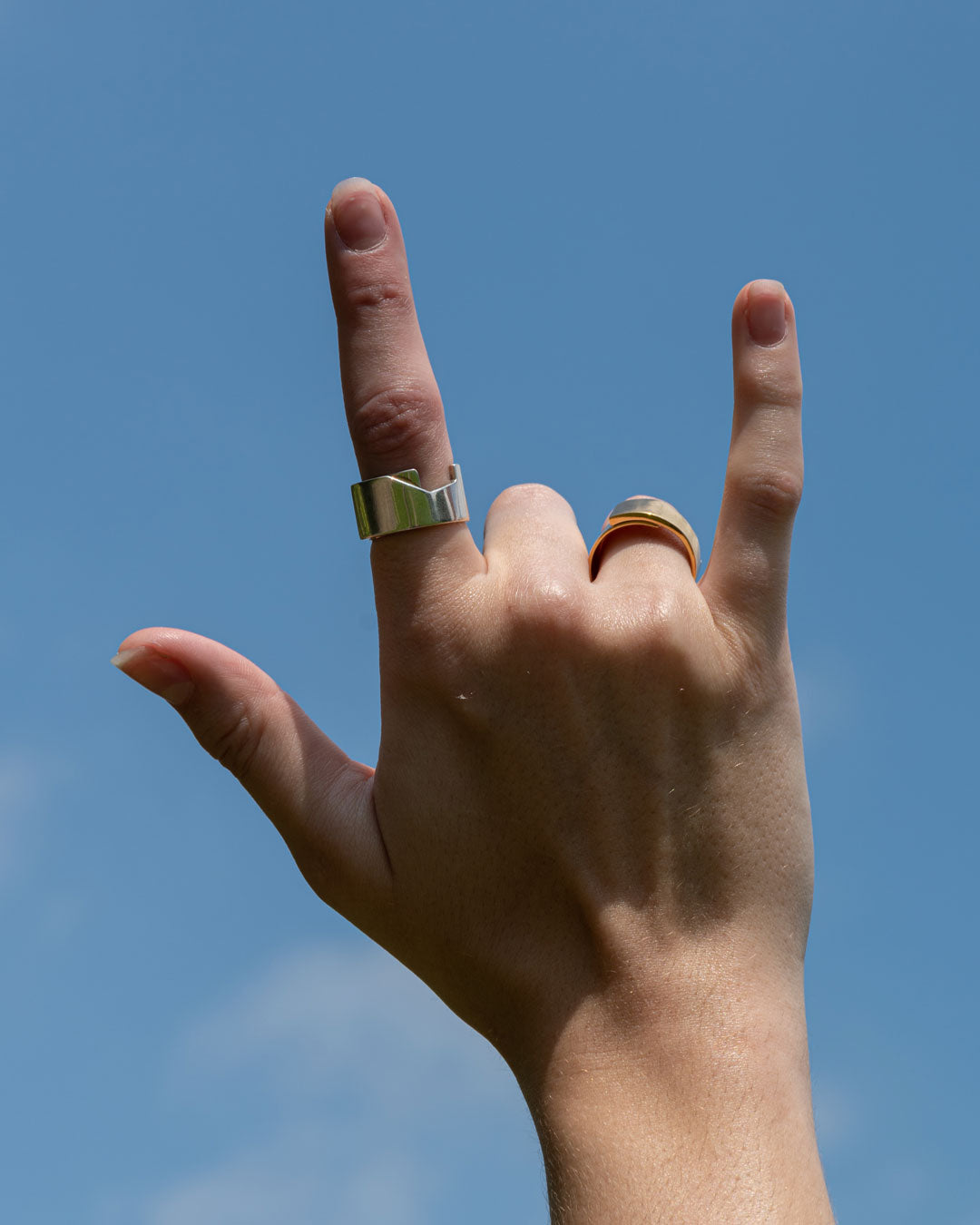 I Cognito polished rings silver and gold big