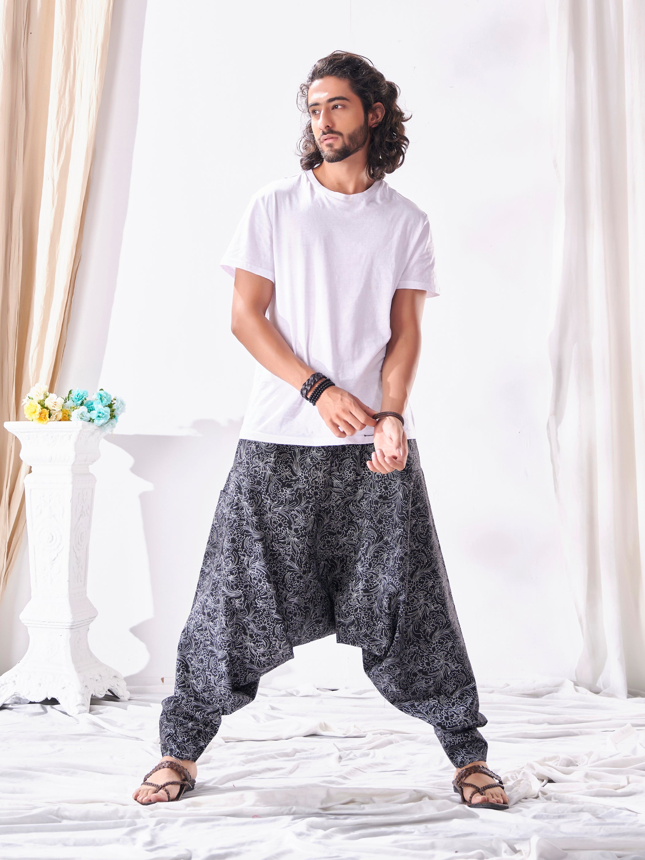 Boho Yoga Harem Pants For Men Low Drop Crotch Joggers Sweatpants With Hippie  Baggy Genie Design Casual Hip Hop Streetwear Harem Trousers In 3XL Z0225  From Make07, $21.94 | DHgate.Com