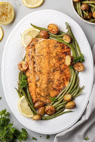 Lemon salmon with green beans and potatoes
