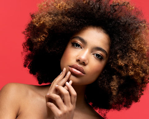 maintenir l hydratation du cheveu afro colore