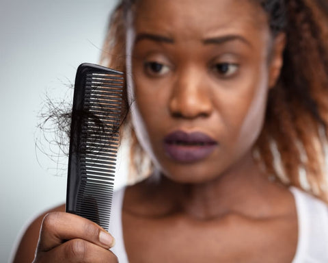 microbiote capillaire déséquilibré provoque chute de cheveux
