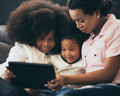 temps d'ecran limite et qualitatif avec les enfants