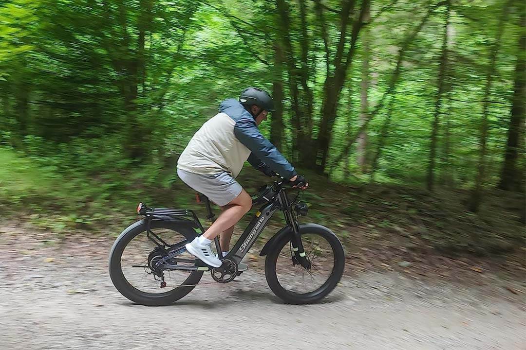 Das Elektrofahrrad Shengmilo MX05 erobert die Berge