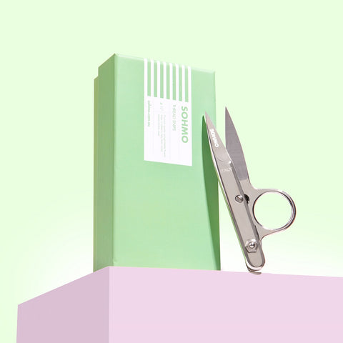A pair of SOHMO Thread Snips in a green gift box