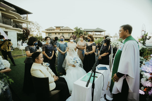 wedding guests in Tanawin garden