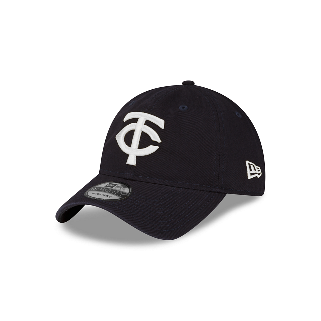 Minnesota Twins Black and White Core Classic 9TWENTY Adjustable