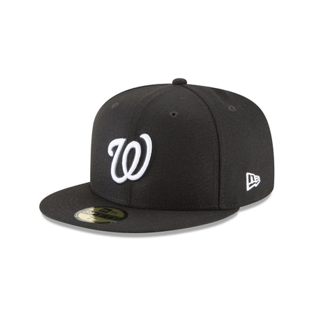 Atlanta Braves TEAM-BASIC Black-White Fitted Hat by New Era