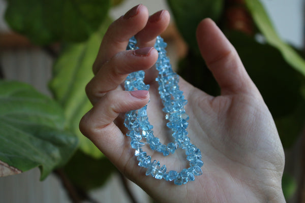 Aquamarine therapeutic necklace