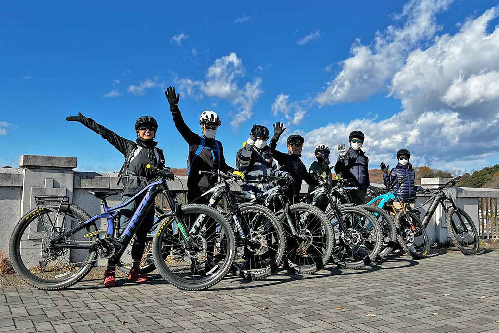 前回の狭山湖試乗ライドの集合写真