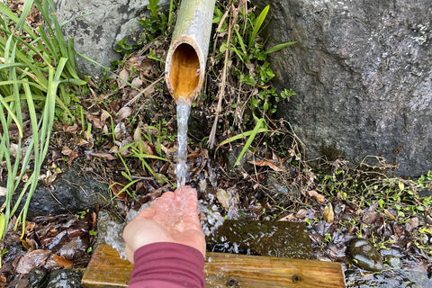 バサラ峠の湧き水