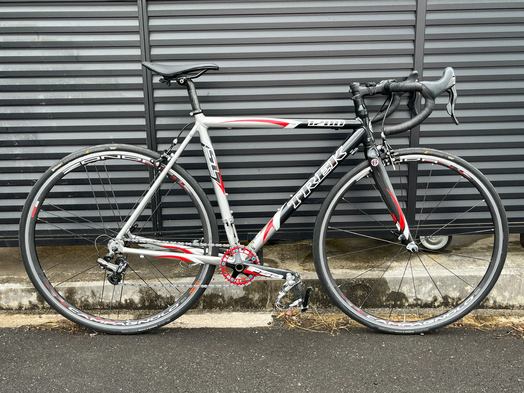 TREK1200 Zonda15C 23ｃ 4seasonタイヤ