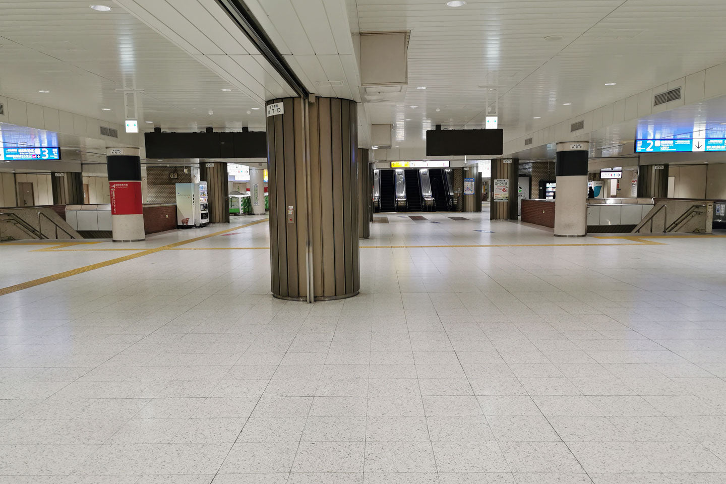 東京駅地下ホーム