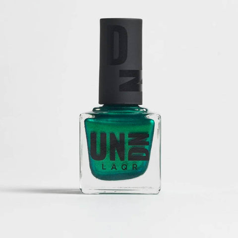 green chrome nail polish