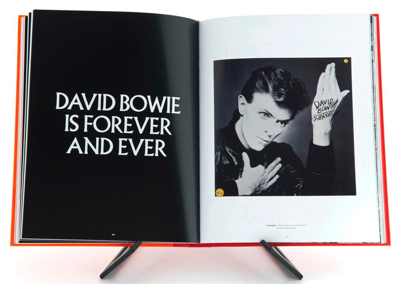 V&A David Bowie is here デヴィッド・ボウイ ポストカード-