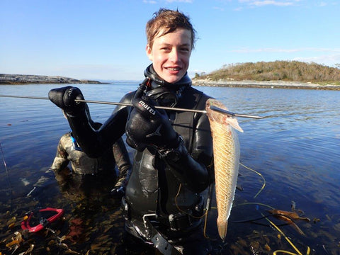 Norsk rekord i undervannsjakt for fjesing. Denne arten er nå rødlistet og kan ikke lenger jaktes på.