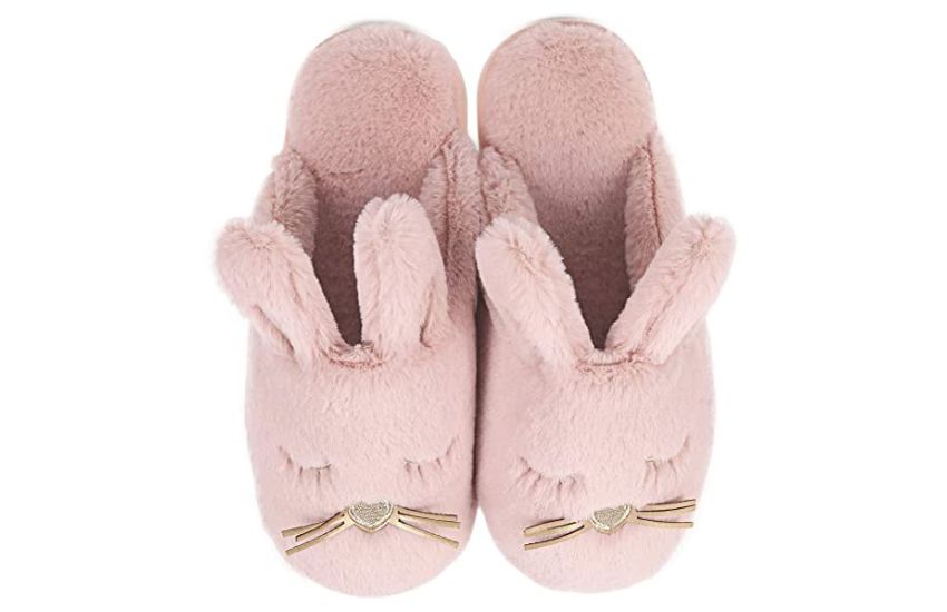 Pink fuzzy indoor rabbit slippers
