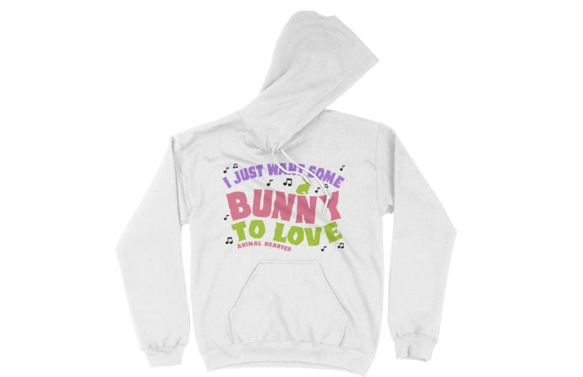 White sweatshirt with "I just want somebunny to love" print