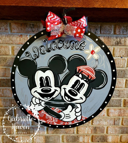 Decorative Disney inspired Mickey mouse minnie mouse hand painted wine –  Dez Designs