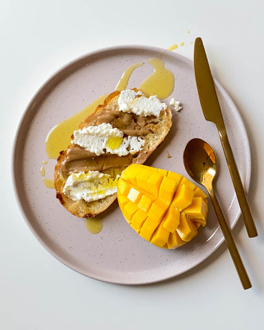 Ricotta and coconut spread with Mangoes. 