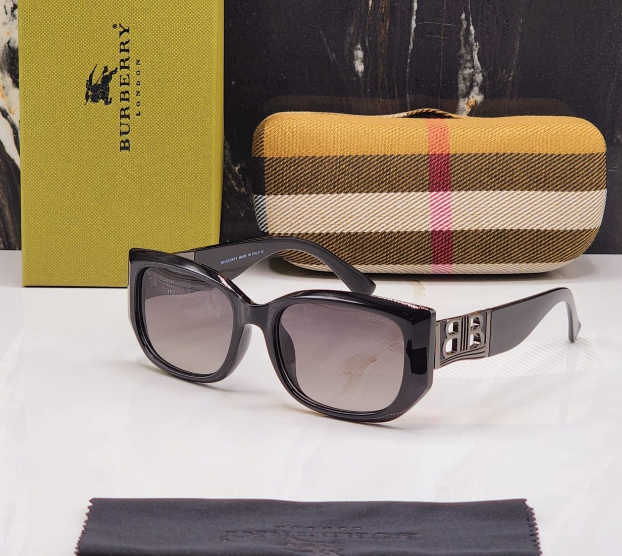 burberry wayfarer