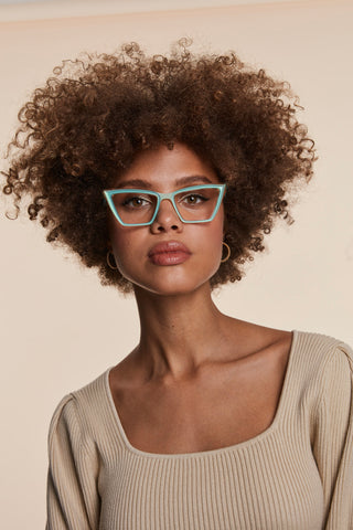 Fall Fashion and Eyewear: Transitioning Your Style and Glasses from Summer to Fall - Myrtle Eyeglasses