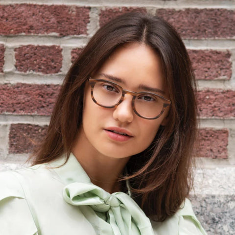 VINT & YORK EYEWEAR GUIDE: The Best Women's Eyeglasses of 2023 - Sharp Eyeglasses