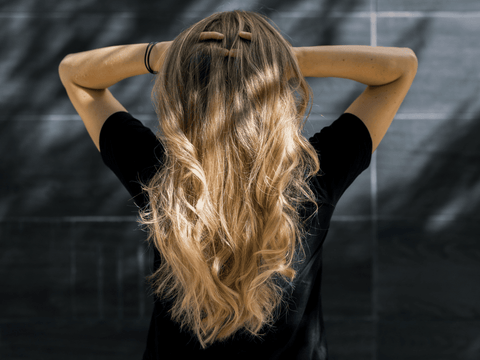 Preparatory Steps for Heatless Curls