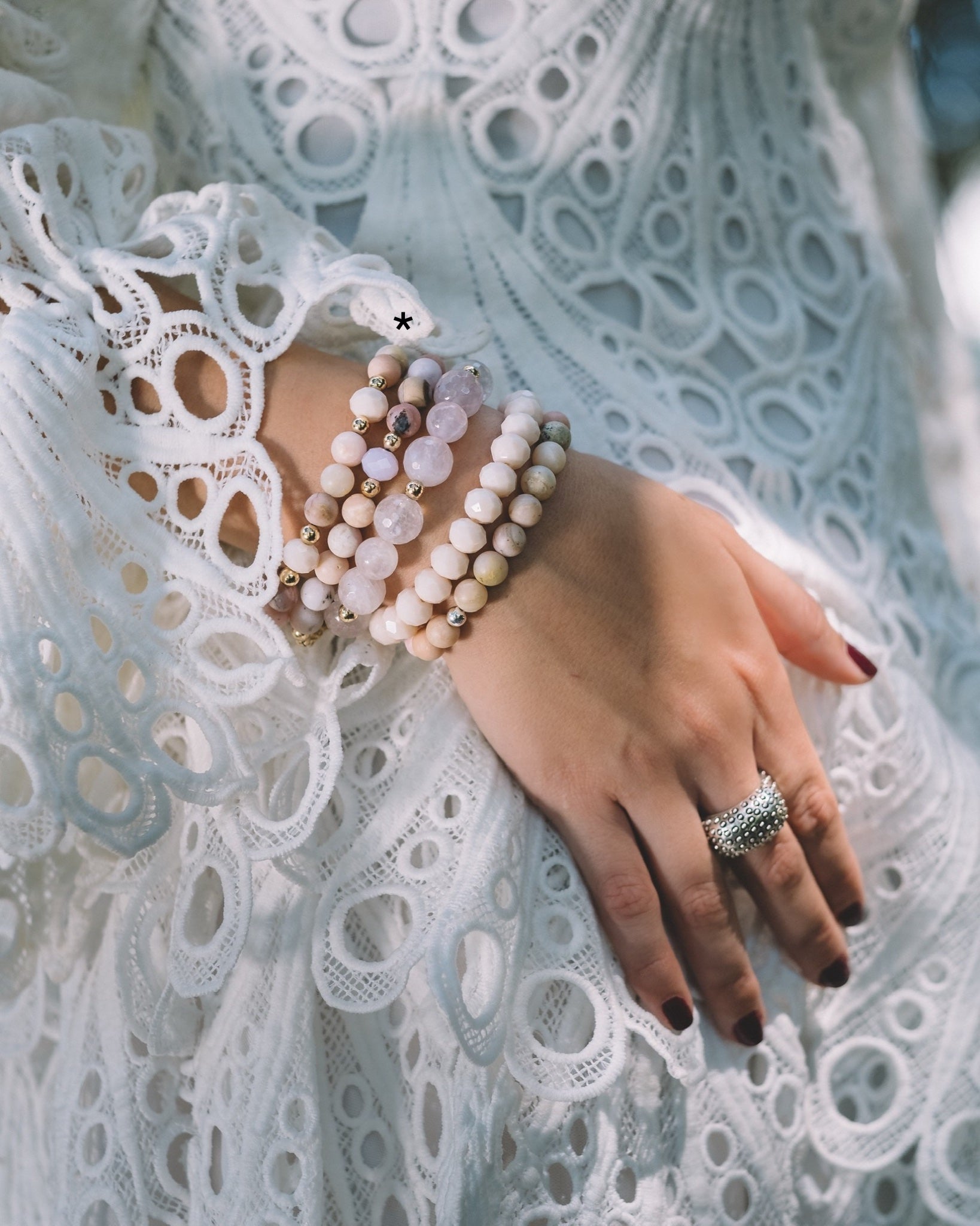 ROSE QUARTZ AND MOTHER OF PEARL BRACELET