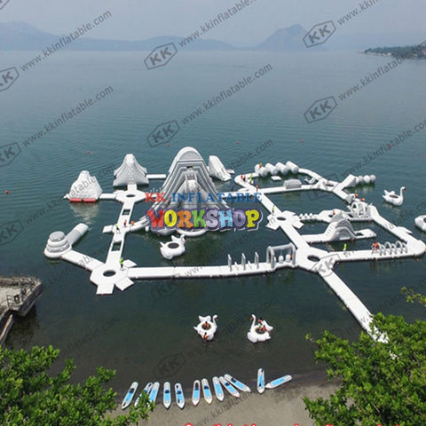 Wear-resistant PVC Custom inflatable water park white color floating sea water adventure baby magazin