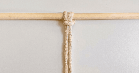 Bochiknot macrame lark's head knot