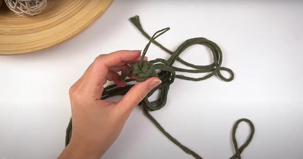 Crafting Your Own Macrame Christmas Tree Ornament