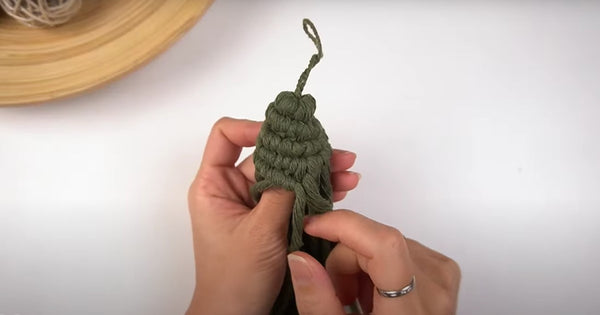 Crafting Your Own Macrame Christmas Tree Ornament