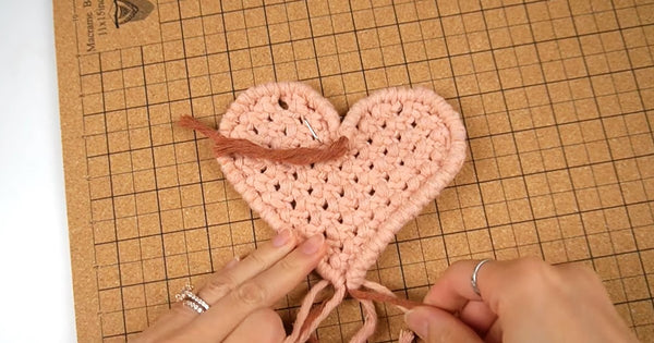 Bochiknot Macrame Heart-shaped coaster pattern DIY step by step tutorial for beginners