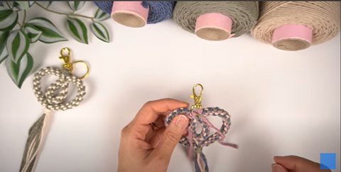 macrame keychain diy keychains simple heart pattern crown knot how to make step-by-step Youtube easy beginners cord tutorial rope