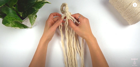 Plant hanger holder Macrame plant hanger diy Diy plant hanger Easy macrame plant hanger Macrame plant holder Simple macrame plant hanger Macrame pot hanger Modern macrame plant hanger Simple rope plant hanger diy step by step Small macrame plant hanger Macrame plant hanger  diy easy Boho macrame plant hanger diy