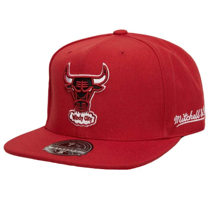 Mitchell & Ness Chicago Bulls Cherry Red Snapback Hat, White