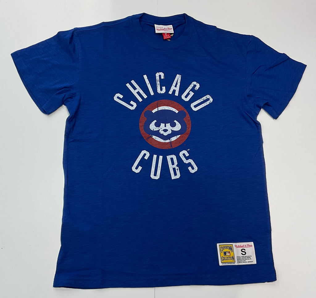 Men's Mitchell & Ness Red Chicago Cubs Jumbotron T-Shirt Size: Small