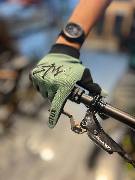 Stux Gloves Biz 'Scribble' Green