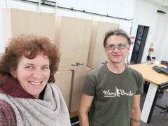KlangBruder Schulprojekt Cajonbau in Schleiden Anya und Carsten
